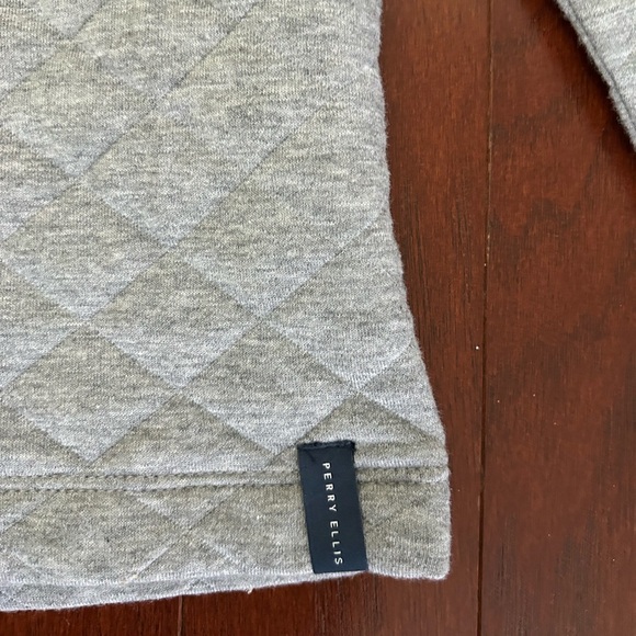 Perry Ellis Mens XL Gray Quilted 1/4 Snap Long Sleeve Mock Neck Pullover Sweater - Picture 4 of 9